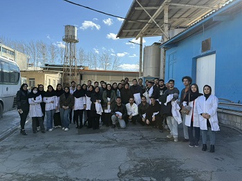 بازدید دانشجویان دانشکده دامپزشکی از کارخانه شیر و لبنیات بیستون